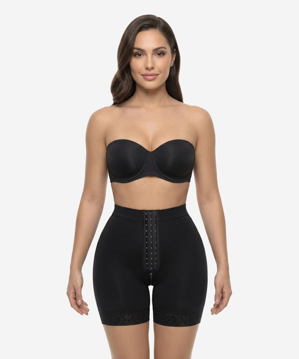 Curvys Shaping Short Style 212 — 3-Row Hook Closure & Perineal Zipper